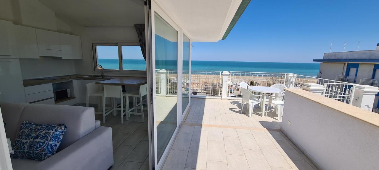 Rubino Apartments A 100Metri Dal Mare Riccione Exterior foto