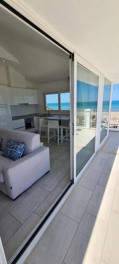 Rubino Apartments A 100Metri Dal Mare Riccione Exterior foto