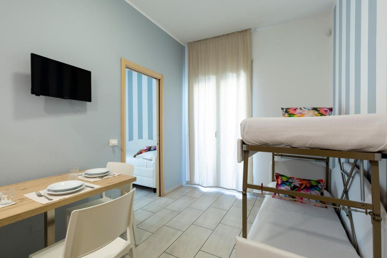 Rubino Apartments A 100Metri Dal Mare Riccione Exterior foto